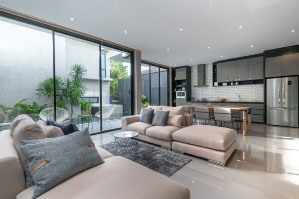 6 Bedrooms, Bungalow