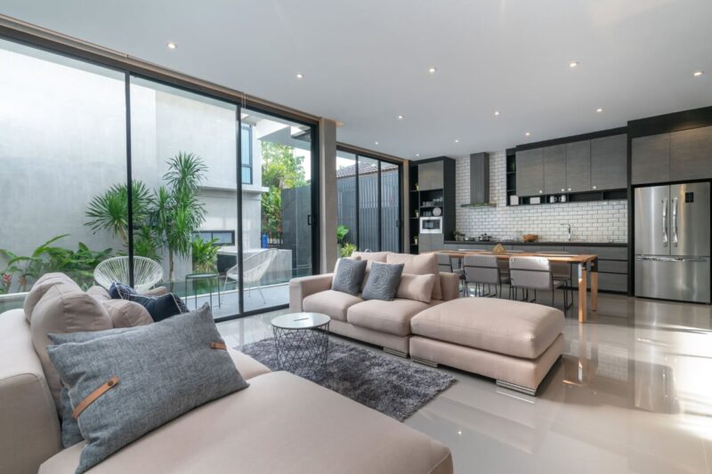 6 Bedrooms, Bungalow